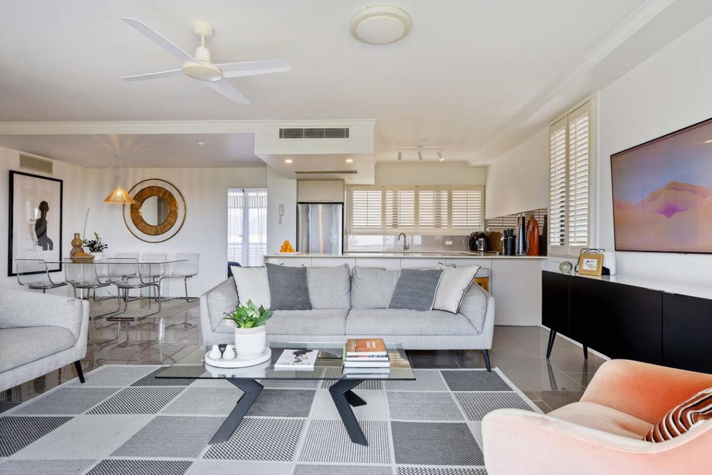 The Abbott—a Sea-swept Esplanade Abode *